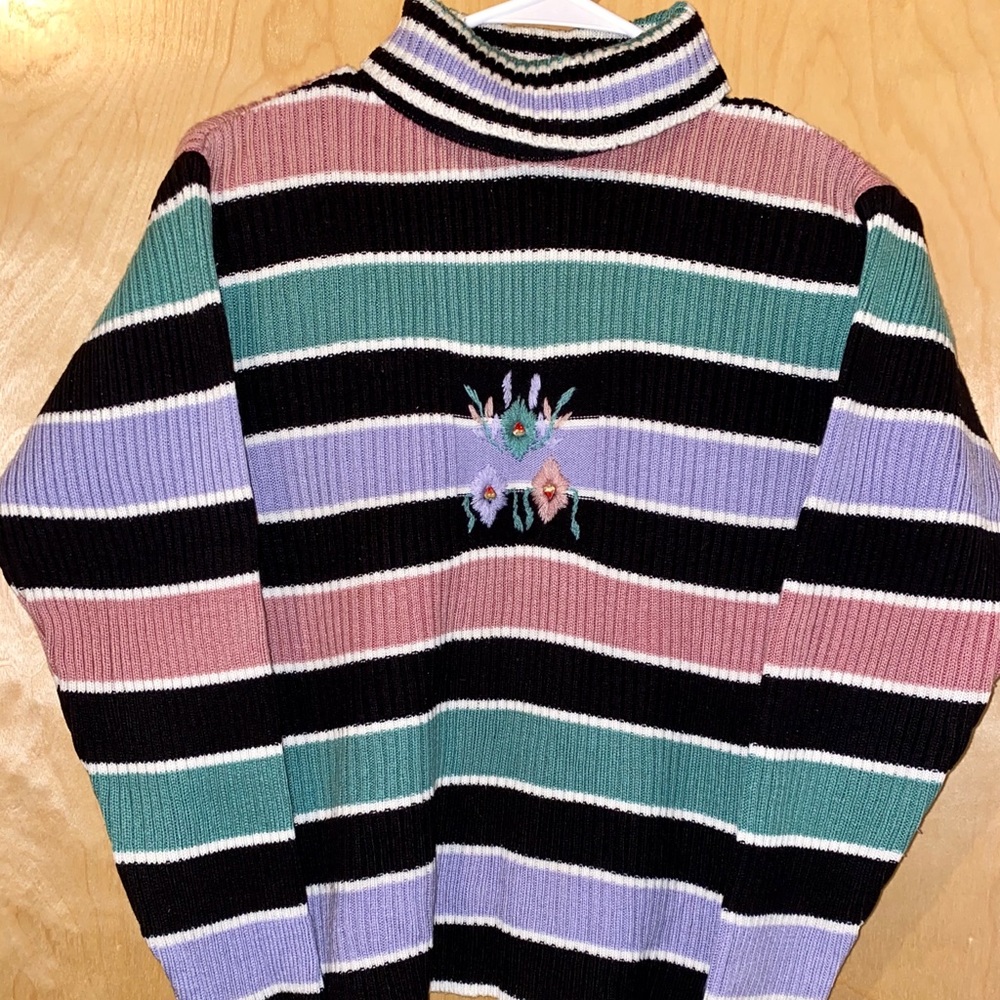 Multicolor turtle neck sweater